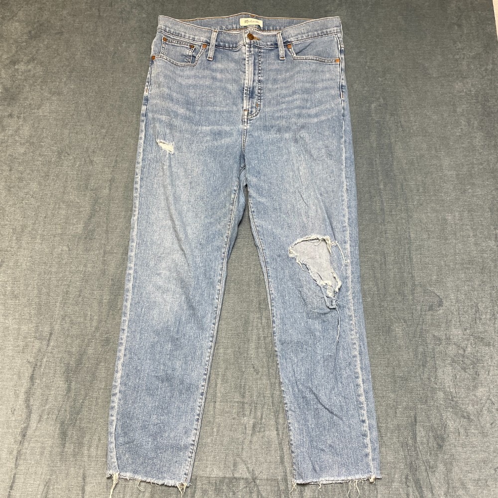 Madewell Jeans Men 35x27.5 Blue Denim Light Wash Distressed Straight Leg Raw Hem